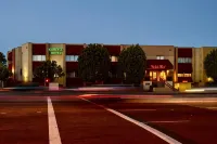 Carlyle Hotel Hotels in Campbell