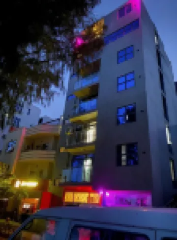 胡魯馬累白沙灘假日飯店