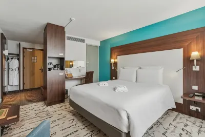 巴黎奧爾良門美居飯店 蒙魯日住宿飯店