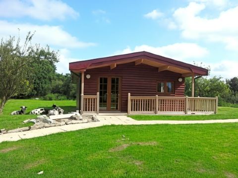 Wall Eden Farm - Luxury Log Cabins and Glamping
