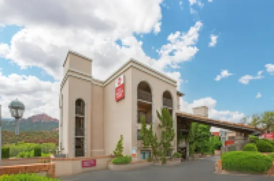 Best Western Plus Arroyo Roble Hotel  Creekside Villas