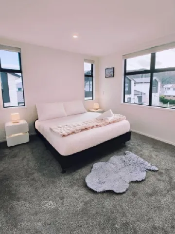 Modern & New • 3 Beds • 6 Guests