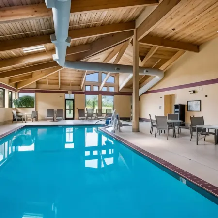 Quality Inn & Suites Lawrence - University Area