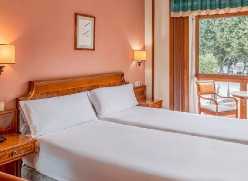 B&B HOTEL Gijón Centro Begoña