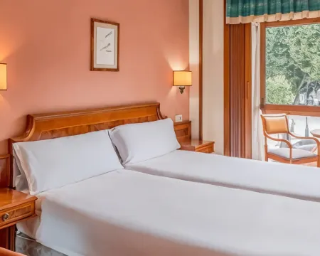 B&B HOTEL Gijón Centro Begoña Hotéis em Gijon