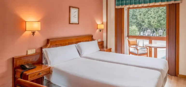 เบดแอนด์เบรกฟาสต์ โรงแรม กิฆอน เซนโตร เบโกญา โรงแรมใน