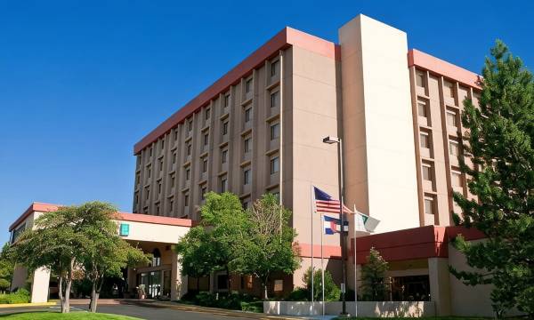 Embassy Suites by Hilton Denver Central Park