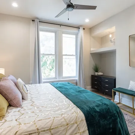 Luxury stay in a 3-bedroom townhome in Cincinnati, OH