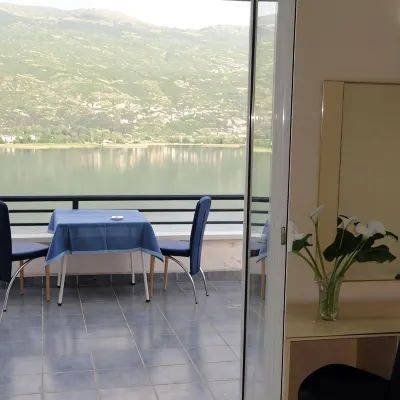 Accommodation J&T Các khách sạn gần Bãi biển Potpesh