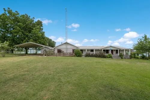 Lakefront Property with a pool & hot tub!