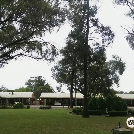 Cooee Motel