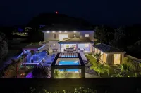M Mansion Luxury Living VillaPrivate Paradise on a Timeless Greek Island - Villaer
