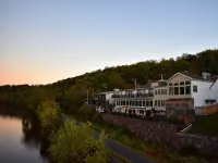 Black Bass Hotel