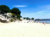 Charming Century-Old  Beach House – Perfect for Families & Travelers!