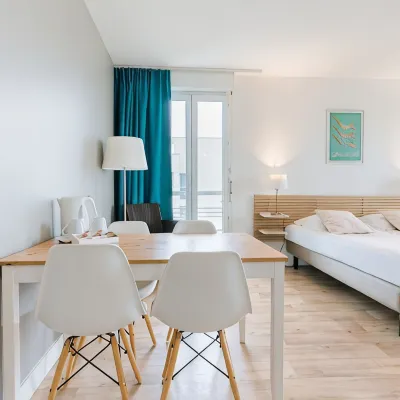 Appart'Hotel Victoria Garden Pau Hotels near The Bernadotte Museum