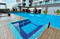 LANDMARK RESIDENCE - BALAKONG KAJANG - Pools