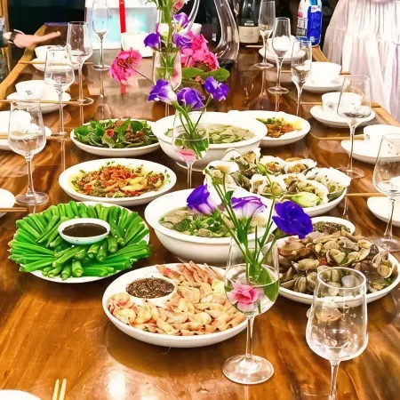 Longnan Zhenggui Qianyuan Backyard B&B