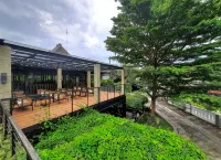 Front One Resort Yogyakarta - 3 stjerner