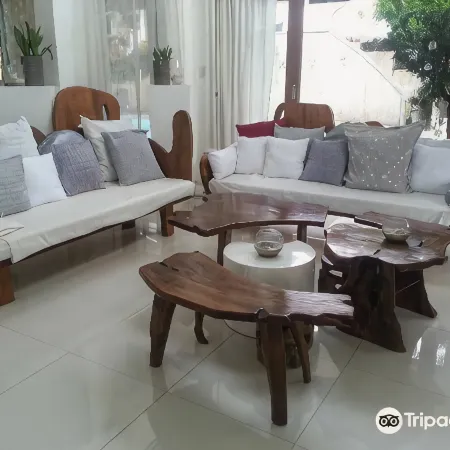 Date and Dine Residences