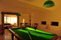Yiren Waterfront Holiday Courtyard - albergo