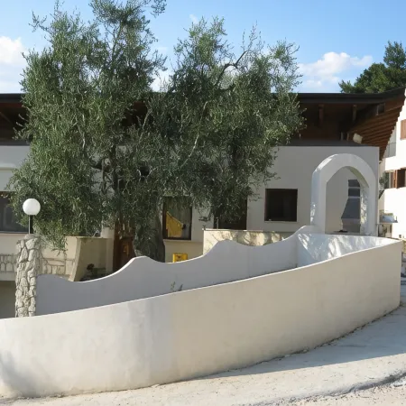 Agriturismo AgriCostella Vieste, Piscina e Parcheggio