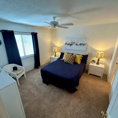 Lazy Days, 3-bedroom, family-friendly condo in the heart of Lake of the Ozarks!