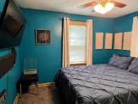 Melodic Forest~King Bed,Hot Tub, Forest, Rec Room, Wineries, Erie & Cleveland - Boutique