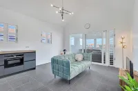 Modern 2BR Waterfront Apartment - Prime Location & Stunning View - Apartments