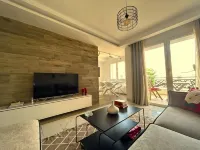 Appartement a 10 min de l Aéroport Entre les Berges du lac et Ain Zaghouene,