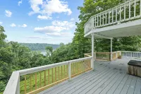Breathtaking Views of Dale Hollow Lake