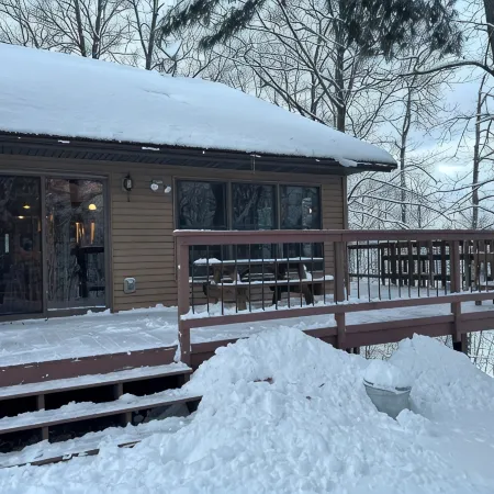 Spacious 5 Bedroom Cabin in Charming Hayward on Windigo Lake