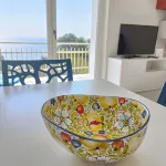 Apartment with sea-view balcony from which to admire magical sunrises. - Family