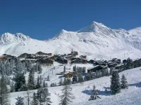Belle Plagne 38m² duplex apartment at the foot of the slopes - Homestays