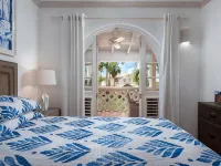 Luxury penthouse apartment on exclusive Sugar Hill resort with beach club access Hoteles en Mount Standfast