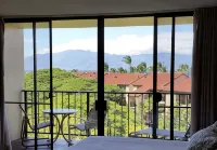 Ocean view designer studio on Kaanapali