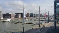 Direct view of the New Harbor, the marina and the Kaiser Harbor - ห้องครัว