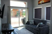 Modern Tiny House in Apple Orchard Between Zion and Bryce