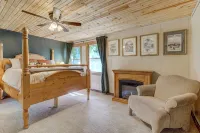 Creekside Cowboy Cabin with 360° Mountain Views - Chalets