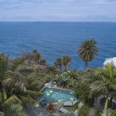Villa on the seafront with pool_Ecological farm