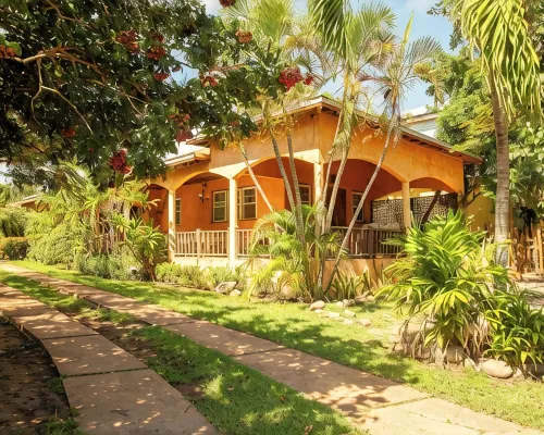 Zero minutes to the most prestigous cove in the area Hotels in Treasure Beach