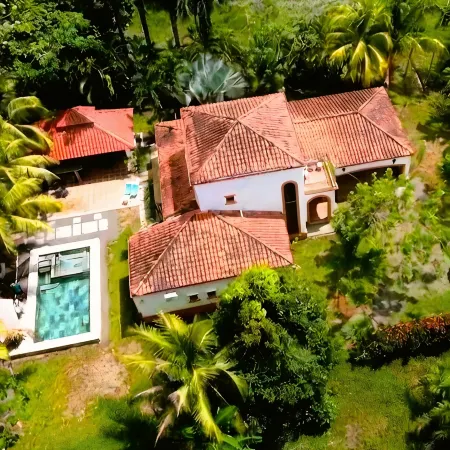Welcome to PanaSea! Beautiful 3BR home-Esterillos: Private pool & close to beach
