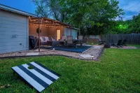 The Rustic Retreat!  With a game room & a great outdoor vibe! - 3 Sao