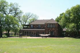 Small Mansion near State Park and Casino