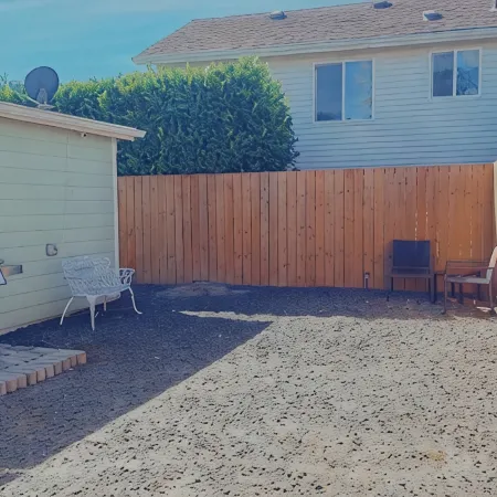 Charming 2-bedroom house with AC, WiFi in North Bend, pets ok, crabbing tools