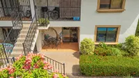 Seaside Solace - 2 Bedrooms 500 Meters To Beach