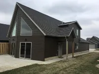 Bridges Bay cabin with backyard pool! - シャレー