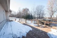 Secluded Spa-Cious Retreat -Beds for 8. Plus 3 Foldaways Extra - Wifi