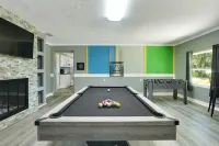 Ocala Oasis 4BR w/Pool/Cabana/GameRoom/MiniGolf - 4-Star