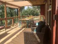 A perfect family vacation on the Frio River. Hotels in Real County