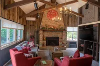 Walk to Village View Lake Placid Hot Tub, Fire Pit, Volleyball, Kids Playground - 4-Star